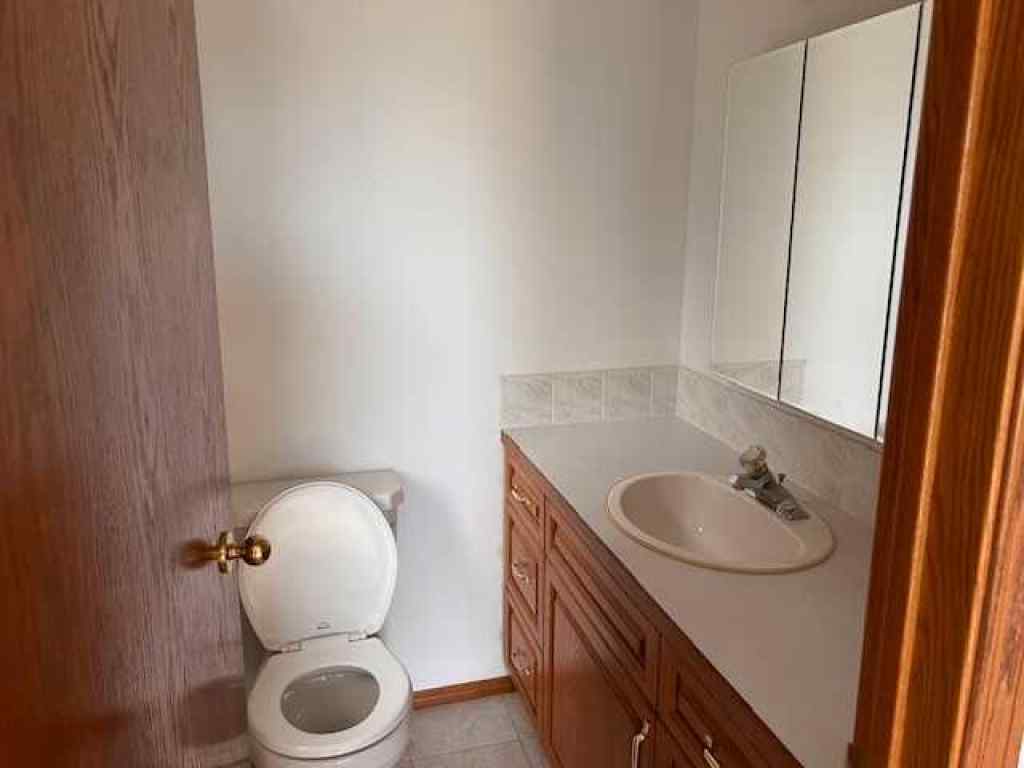 MLS® A2239326 - 202 2 Avenue E in Hanna Hanna, Residential