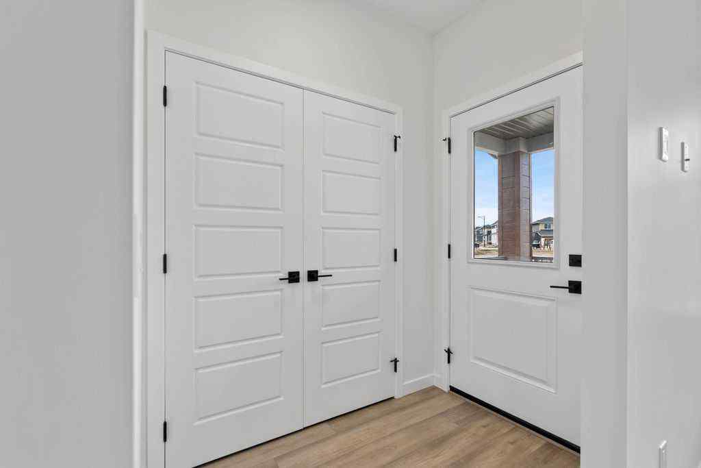 MLS® A2239351 - 982 Chinook Winds Meadow SW in Chinook Gate Airdrie, Residential