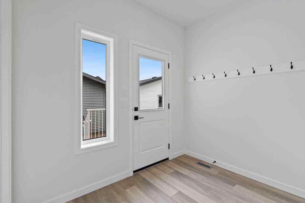 MLS® A2239351 - 982 Chinook Winds Meadow SW in Chinook Gate Airdrie, Residential
