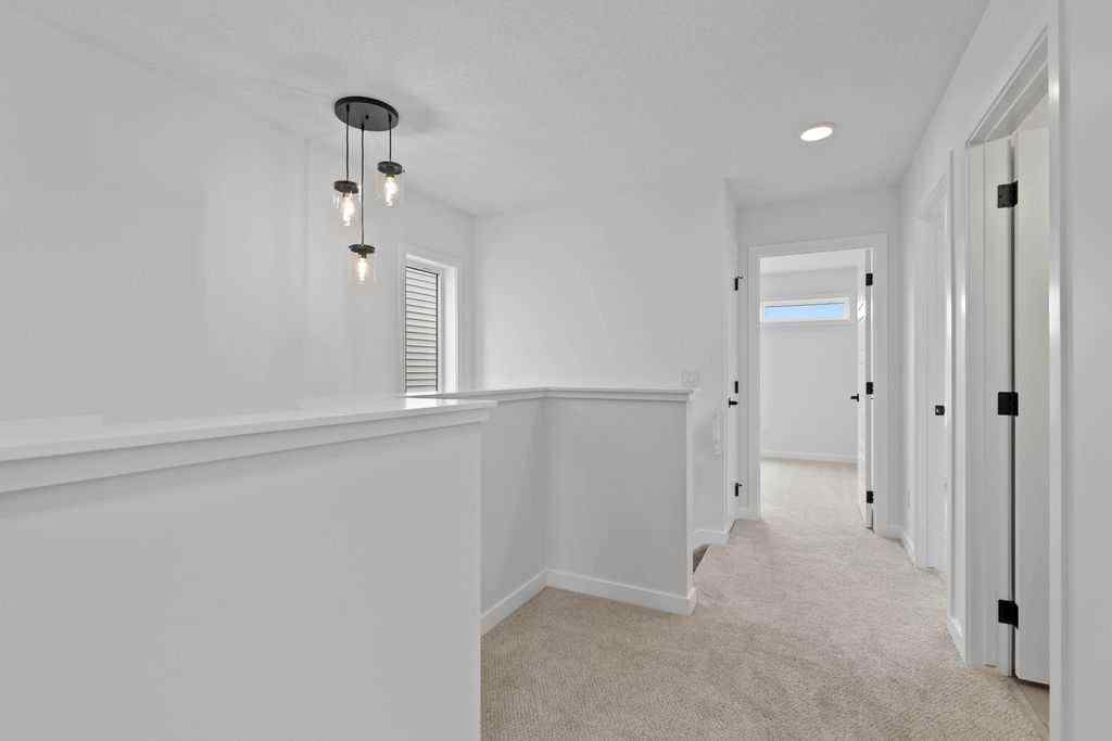 MLS® A2239351 - 982 Chinook Winds Meadow SW in Chinook Gate Airdrie, Residential