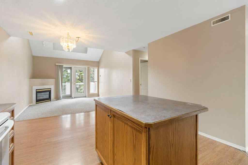 MLS® A2239355 - Unit #605 5220 50A Avenue  in Downtown Sylvan Lake, Residential