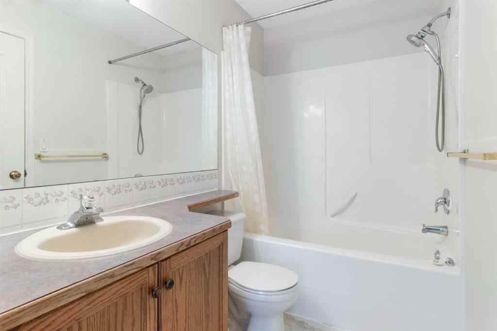 MLS® A2239355 - Unit #605 5220 50A Avenue  in Downtown Sylvan Lake, Residential