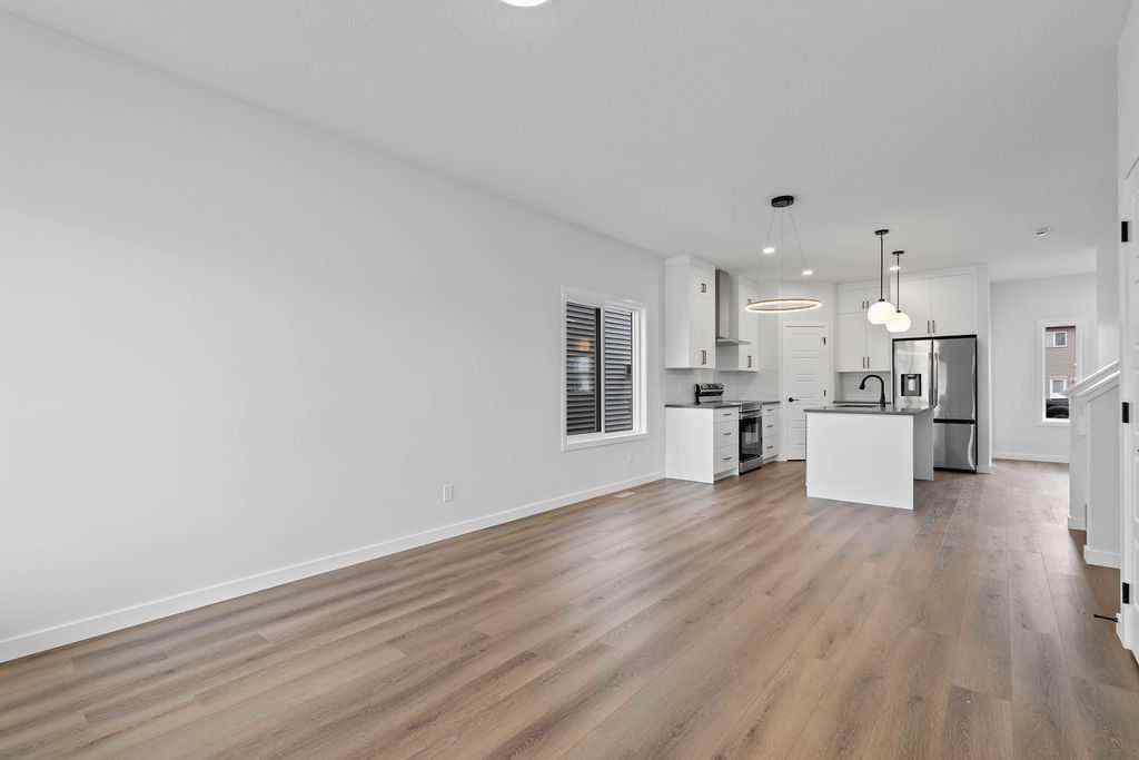 MLS® A2239358 - 990 Chinook Winds Meadow SW in Chinook Gate Airdrie, Residential