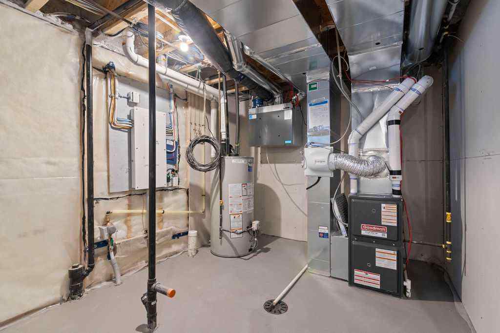 MLS® A2239358 - 990 Chinook Winds Meadow SW in Chinook Gate Airdrie, Residential
