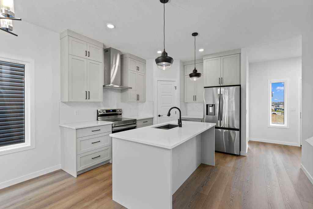 MLS® A2239371 - 966 Chinook Winds Meadow SW in Chinook Gate Airdrie, Residential