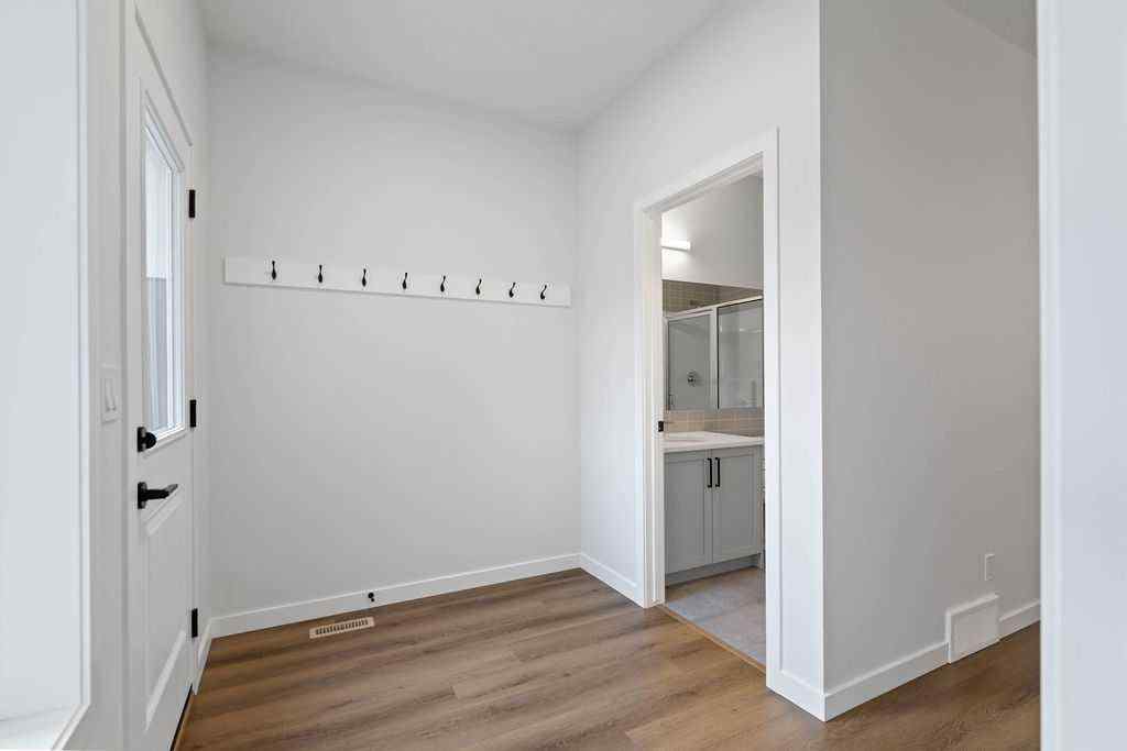 MLS® A2239371 - 966 Chinook Winds Meadow SW in Chinook Gate Airdrie, Residential