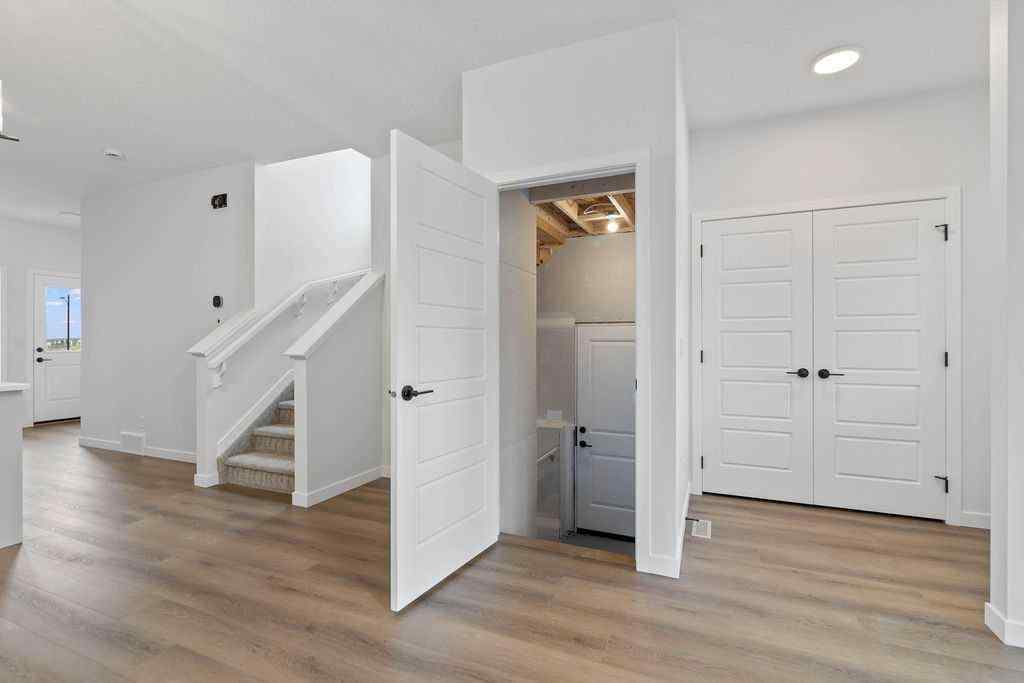 MLS® A2239371 - 966 Chinook Winds Meadow SW in Chinook Gate Airdrie, Residential
