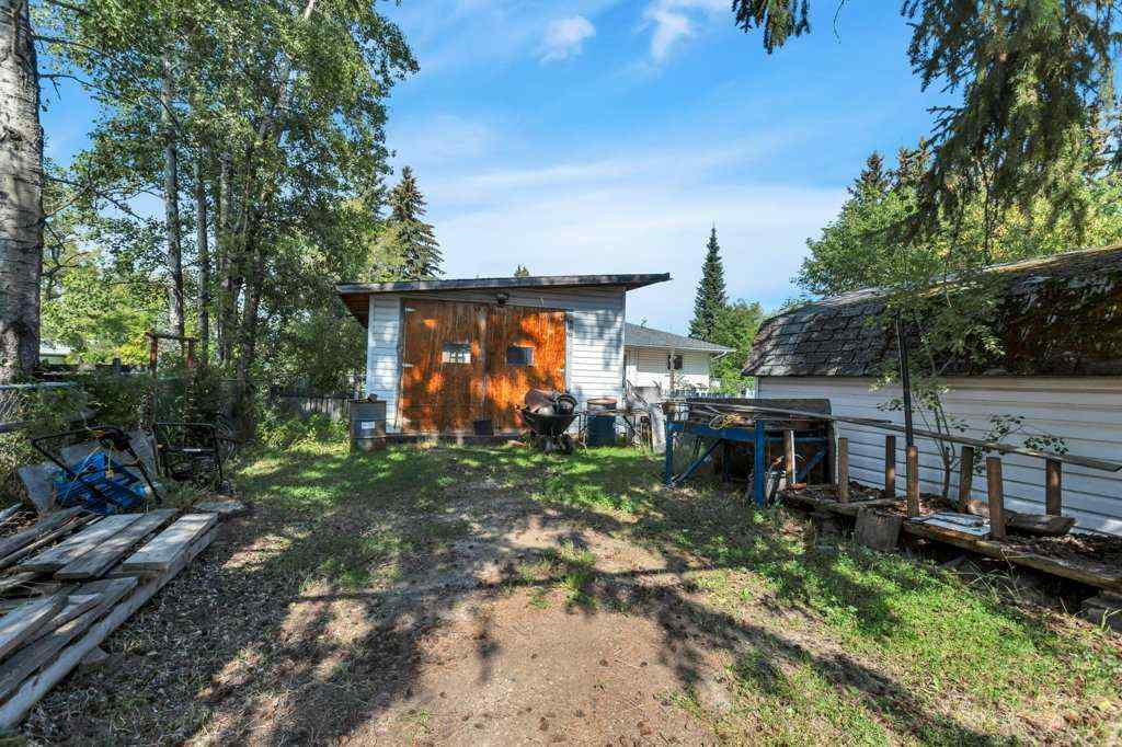 MLS® A2239373 - 4 50 Avenue  in NONE Bluffton, Residential