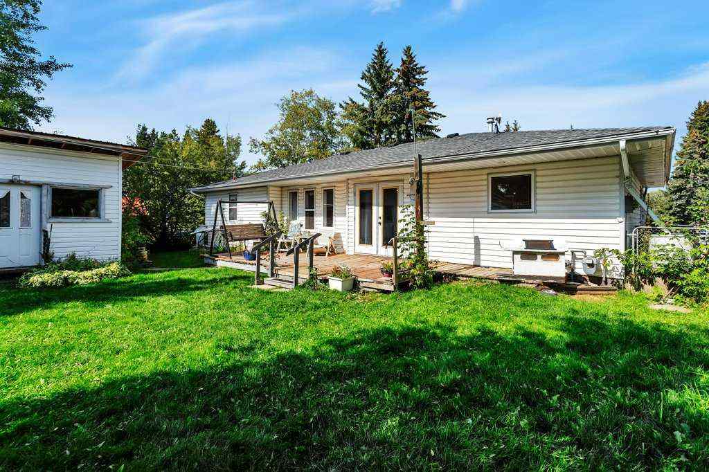 MLS® A2239373 - 4 50 Avenue  in NONE Bluffton, Residential