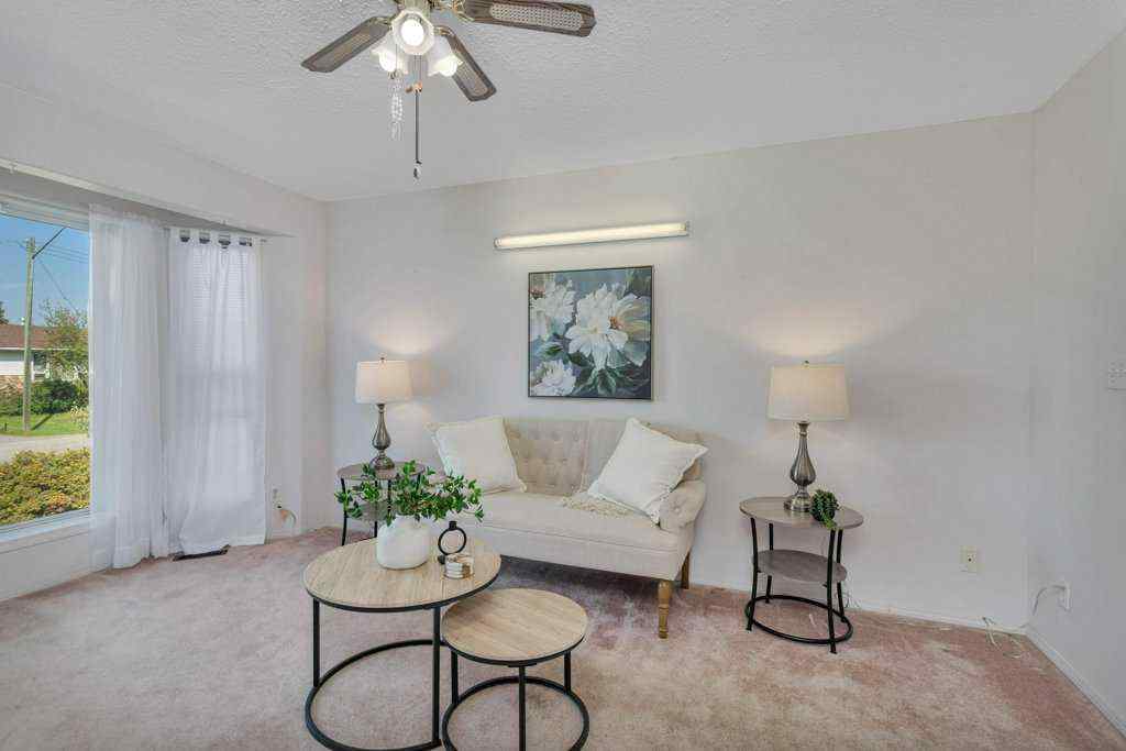 MLS® A2239373 - 4 50 Avenue  in NONE Bluffton, Residential