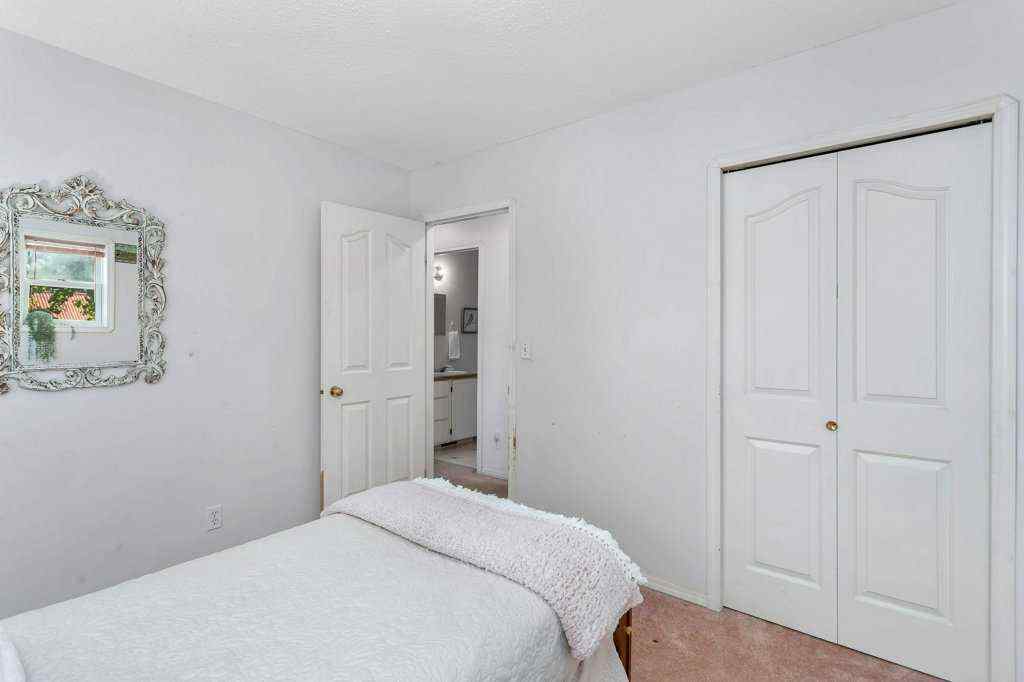 MLS® A2239373 - 4 50 Avenue  in NONE Bluffton, Residential