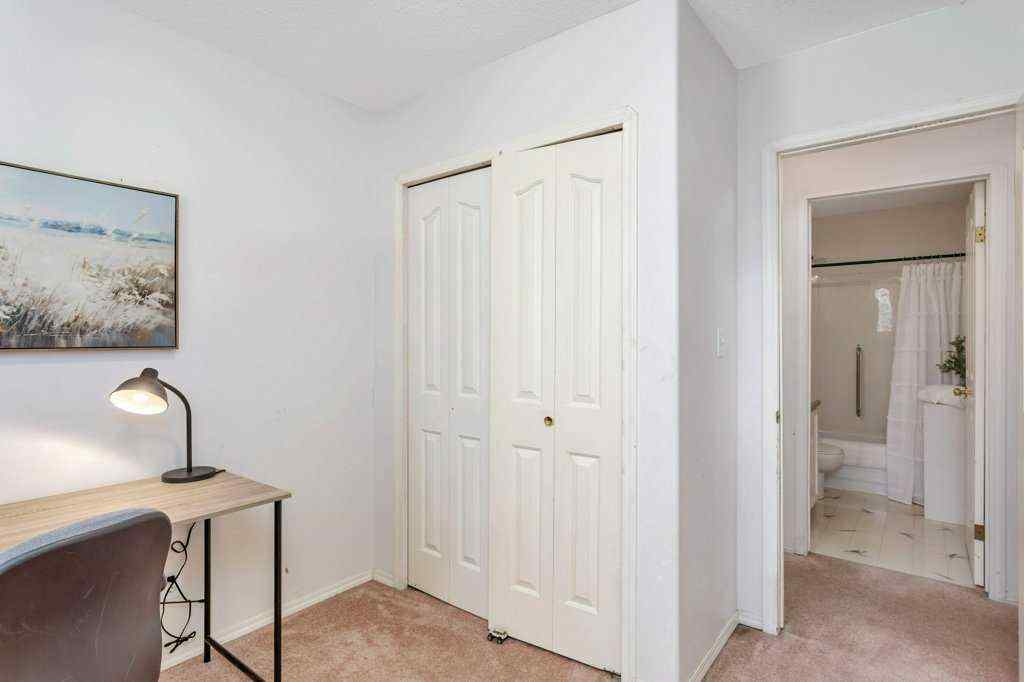 MLS® A2239373 - 4 50 Avenue  in NONE Bluffton, Residential