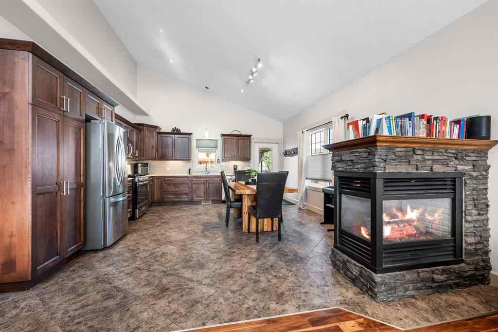 MLS® A2239379 - 1406 52C Avenue  in College Park Lloydminster, Residential