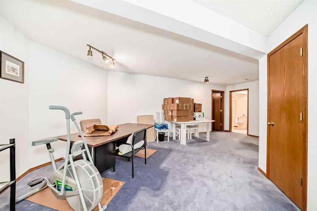 MLS® A2239382 - 28 Harvest Oak Drive NE in Harvest Hills Calgary, Residential