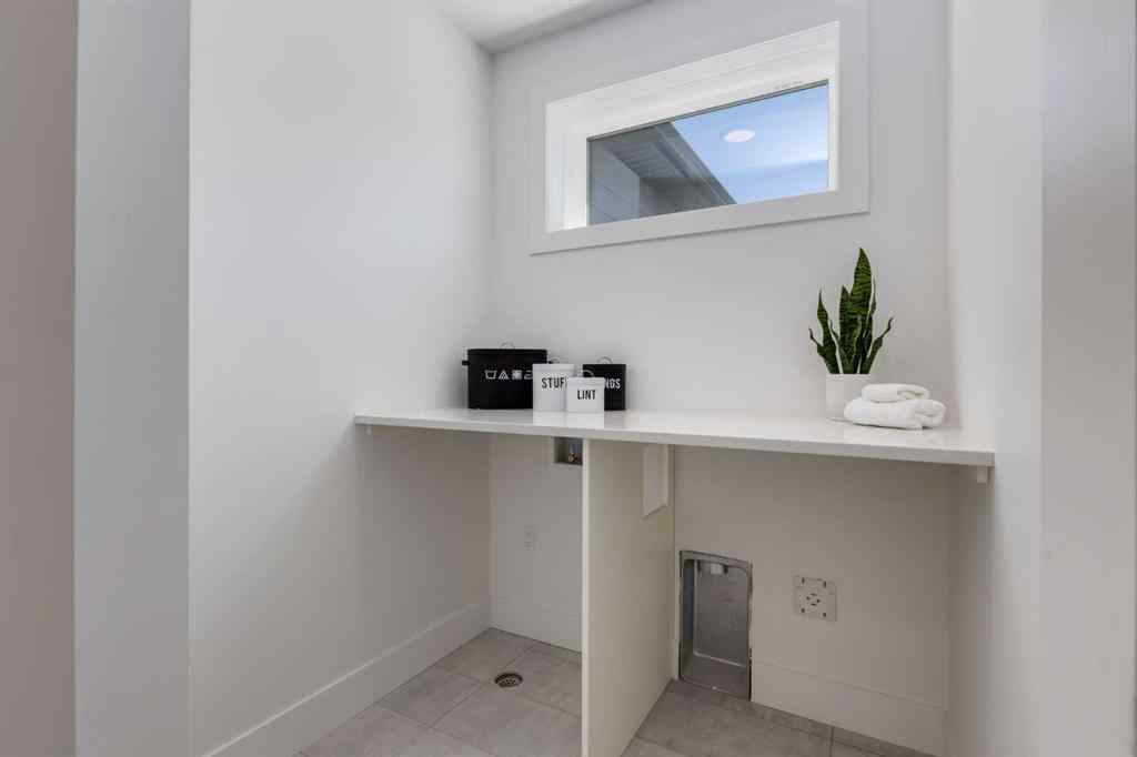MLS® A2239391 - 72 Treeline Common SW in Alpine Park Calgary, Residential