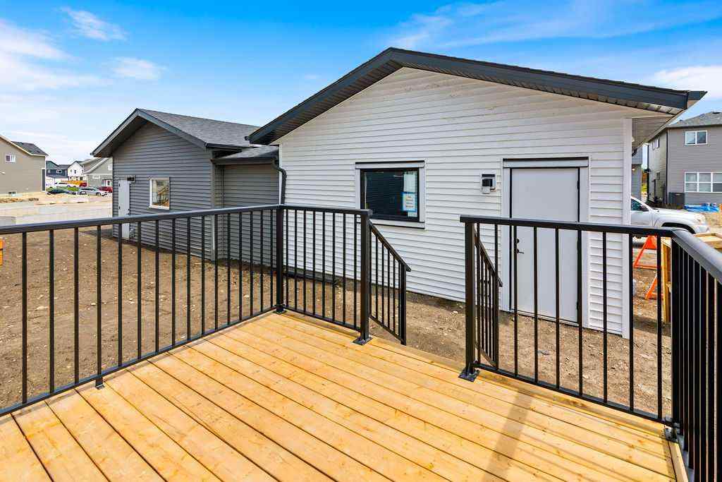 MLS® A2239392 - 986 Chinook Winds Meadow SW in Chinook Gate Airdrie, Residential