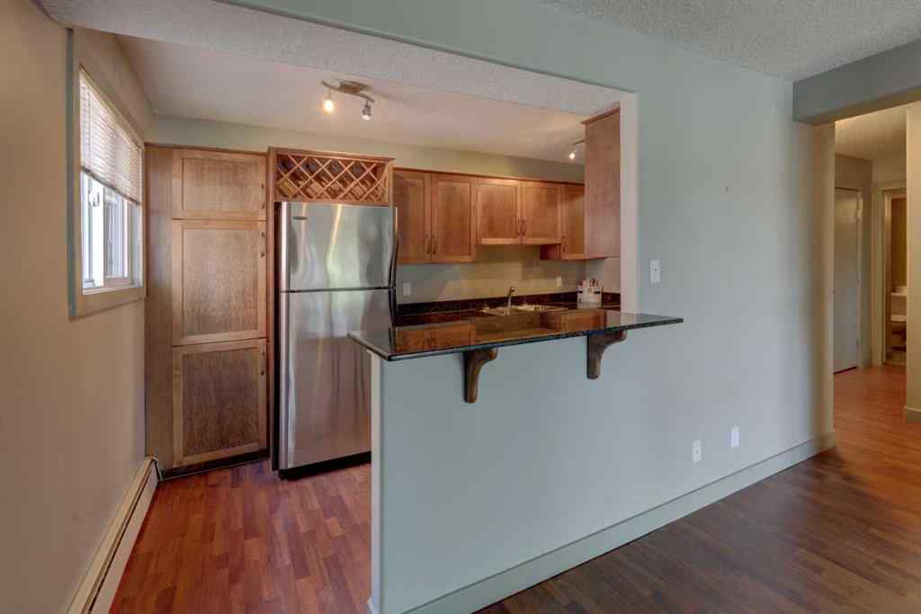 MLS® A2239396 - Unit #301 931 2 Avenue NW in Sunnyside Calgary, Residential