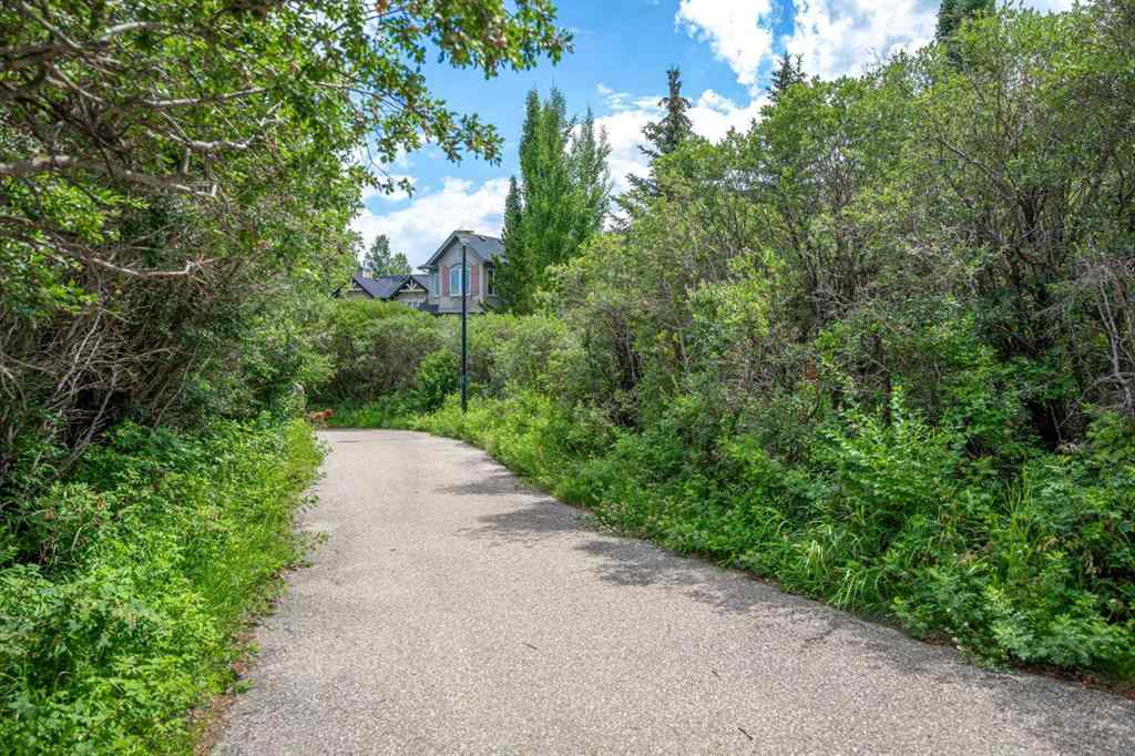 MLS® A2239402 - 10 Tusslewood Heights NW in Tuscany Calgary, Residential