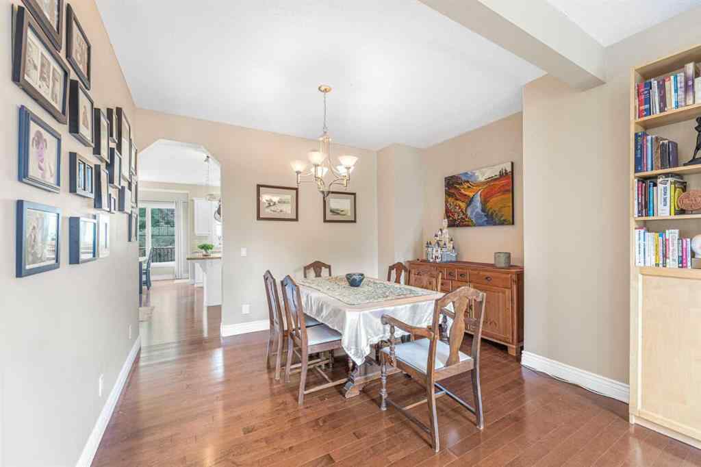 MLS® A2239402 - 10 Tusslewood Heights NW in Tuscany Calgary, Residential