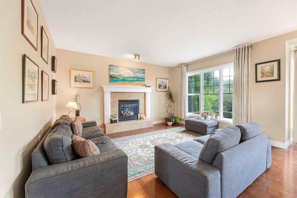 MLS® A2239402 - 10 Tusslewood Heights NW in Tuscany Calgary, Residential