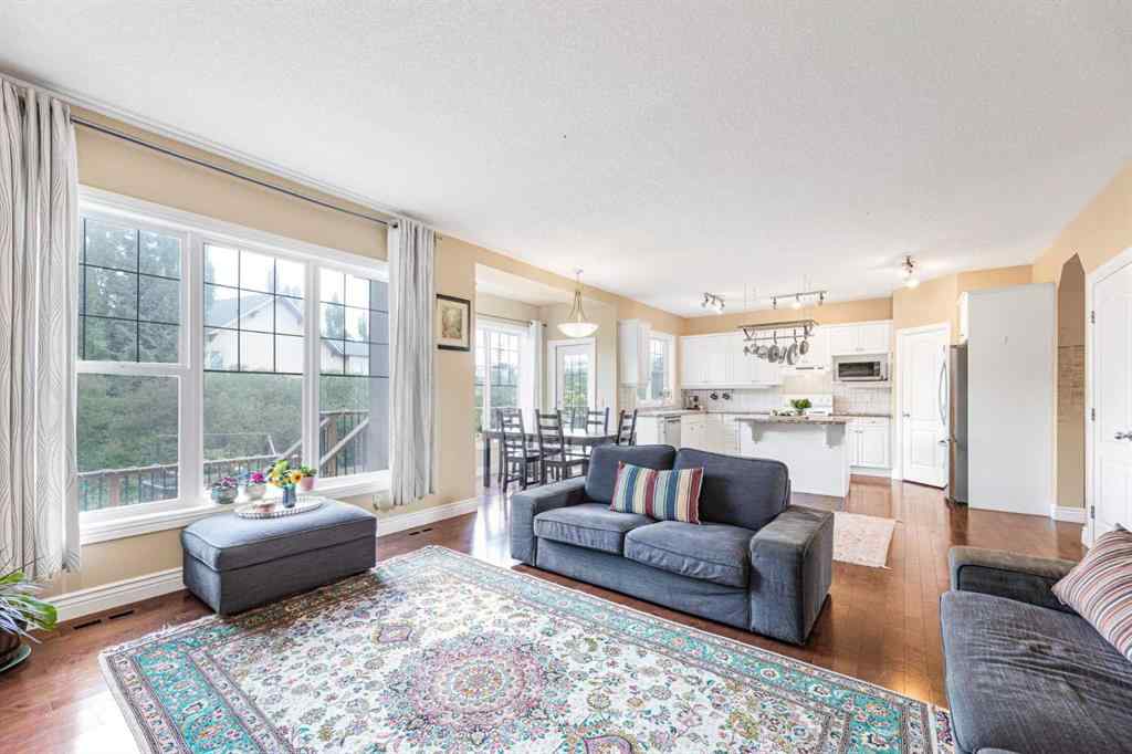 MLS® A2239402 - 10 Tusslewood Heights NW in Tuscany Calgary, Residential