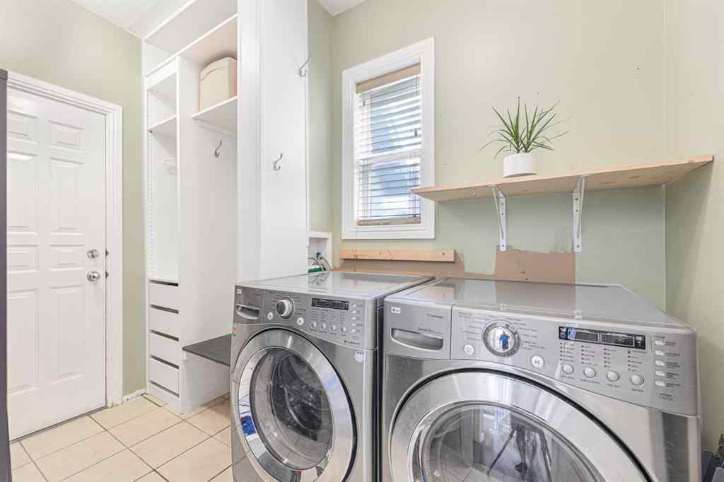 MLS® A2239402 - 10 Tusslewood Heights NW in Tuscany Calgary, Residential