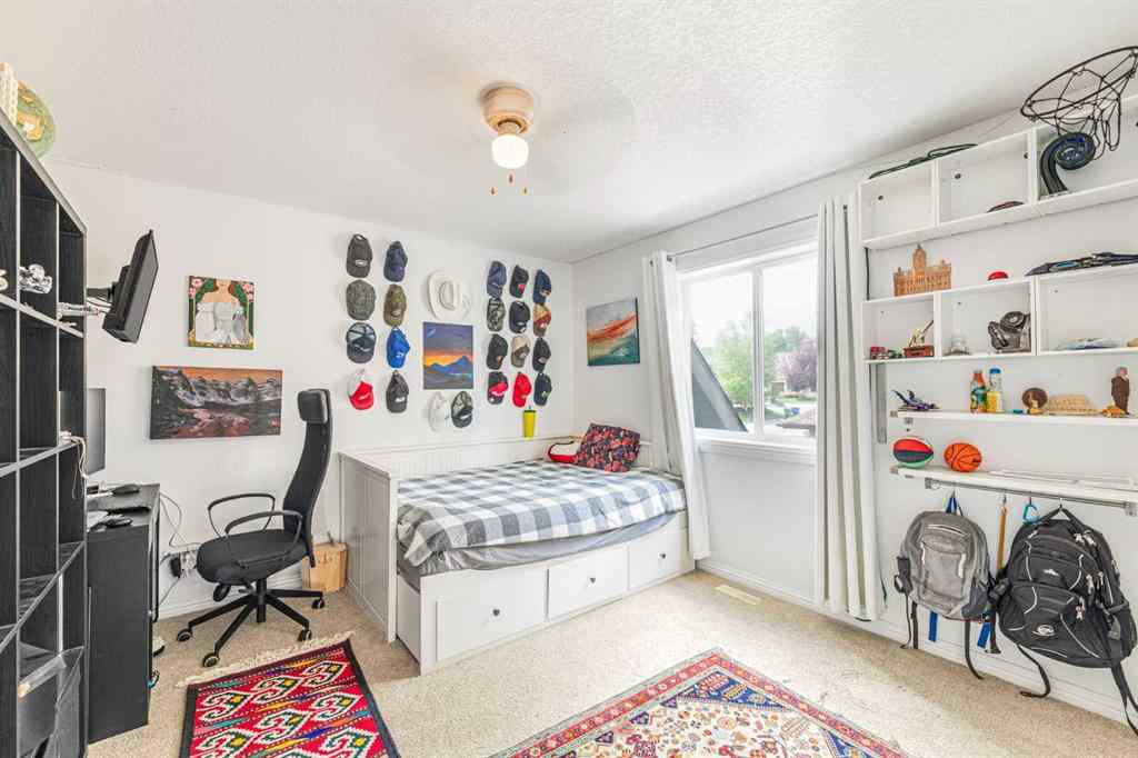 MLS® A2239402 - 10 Tusslewood Heights NW in Tuscany Calgary, Residential