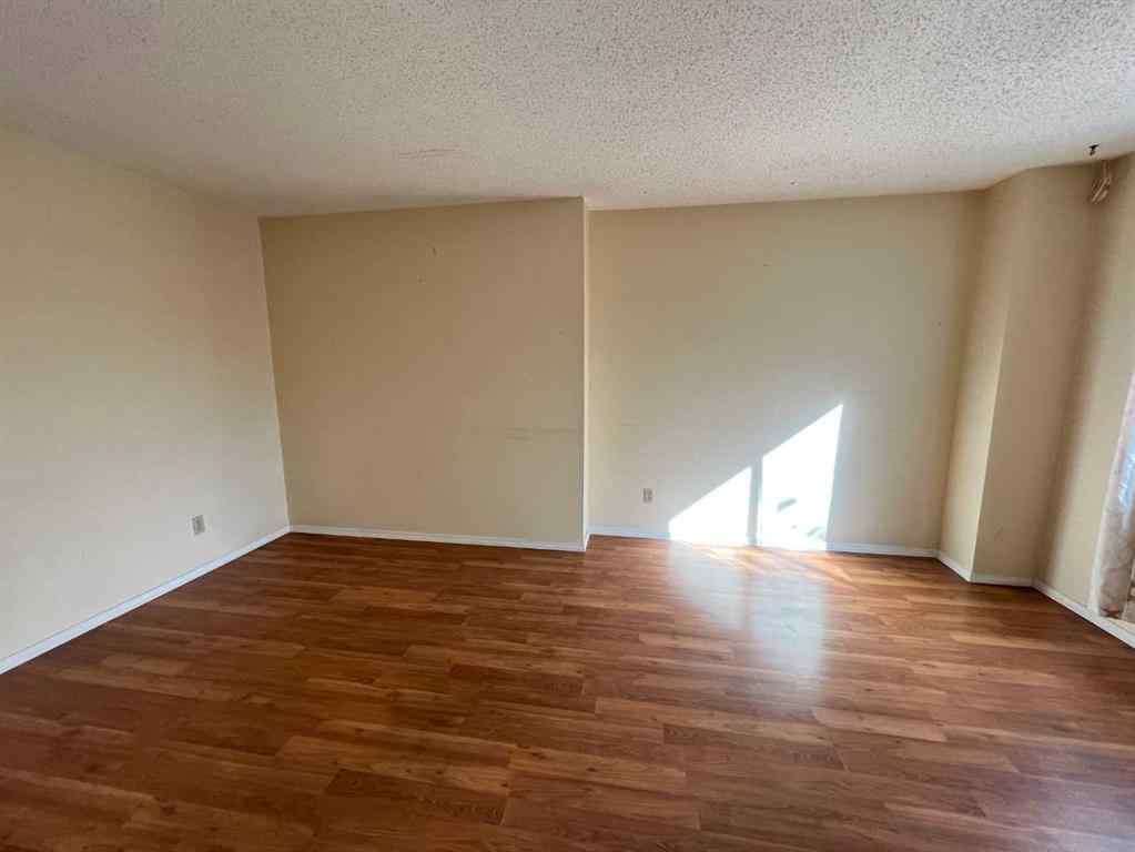 MLS® A2239404 - Unit #74 4936 Dalton Drive NW in Dalhousie Calgary, Residential
