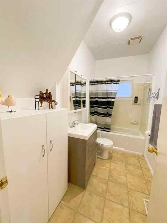 MLS® A2239411 - 645 16 Street N in Winston Churchill Lethbridge, Residential
