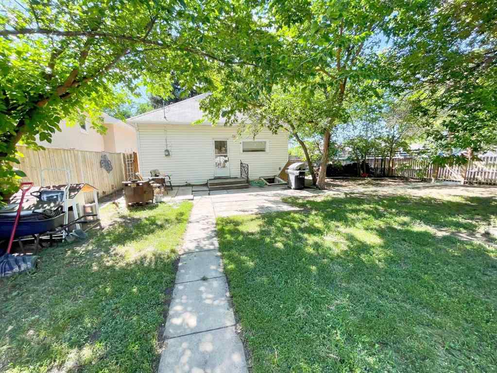 MLS® A2239411 - 645 16 Street N in Winston Churchill Lethbridge, Residential