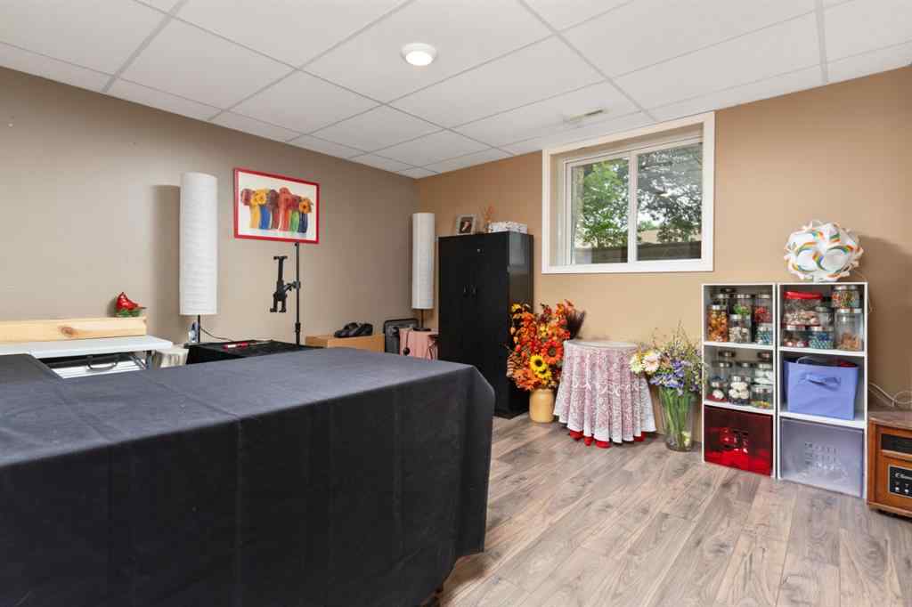MLS® A2239418 - 120 Dominion Street  in Kingman Kingman, Residential