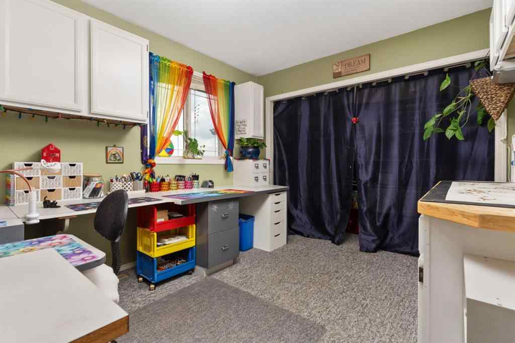 MLS® A2239418 - 120 Dominion Street  in Kingman Kingman, Residential