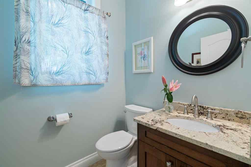 MLS® A2239424 - 1914 Broadview Road NW in West Hillhurst Calgary, Residential