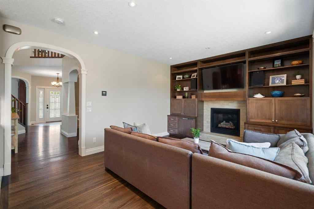 MLS® A2239424 - 1914 Broadview Road NW in West Hillhurst Calgary, Residential