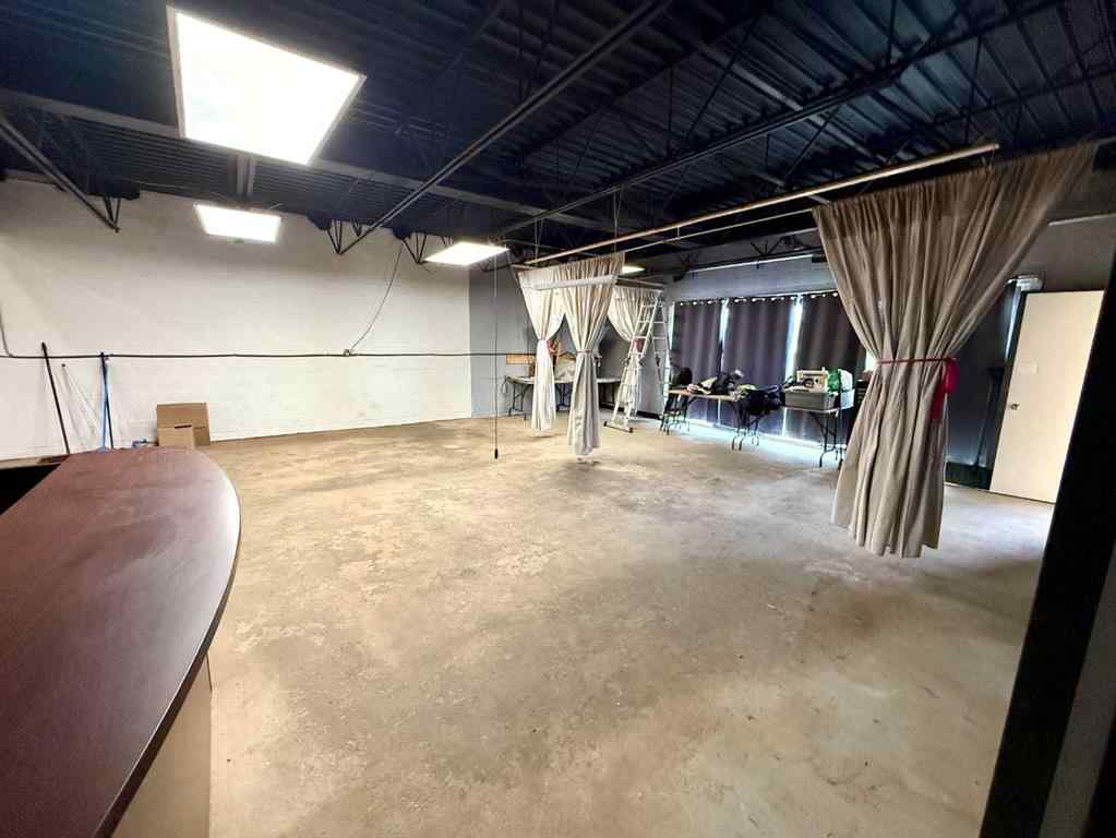 MLS® A2239425 - Unit #10 5112 47 Avenue  in North Industrial Innisfail, Commercial