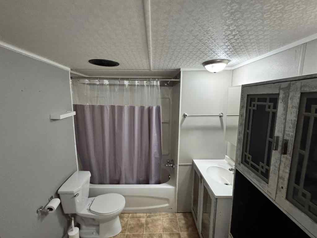 MLS® A2239442 - Unit #13 4000 13 Avenue SE in SE Southridge Medicine Hat, Mobile