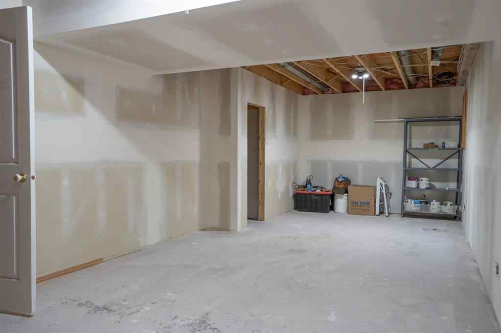 MLS® A2239451 - 5511 52nd Street  in NONE Bashaw, Residential