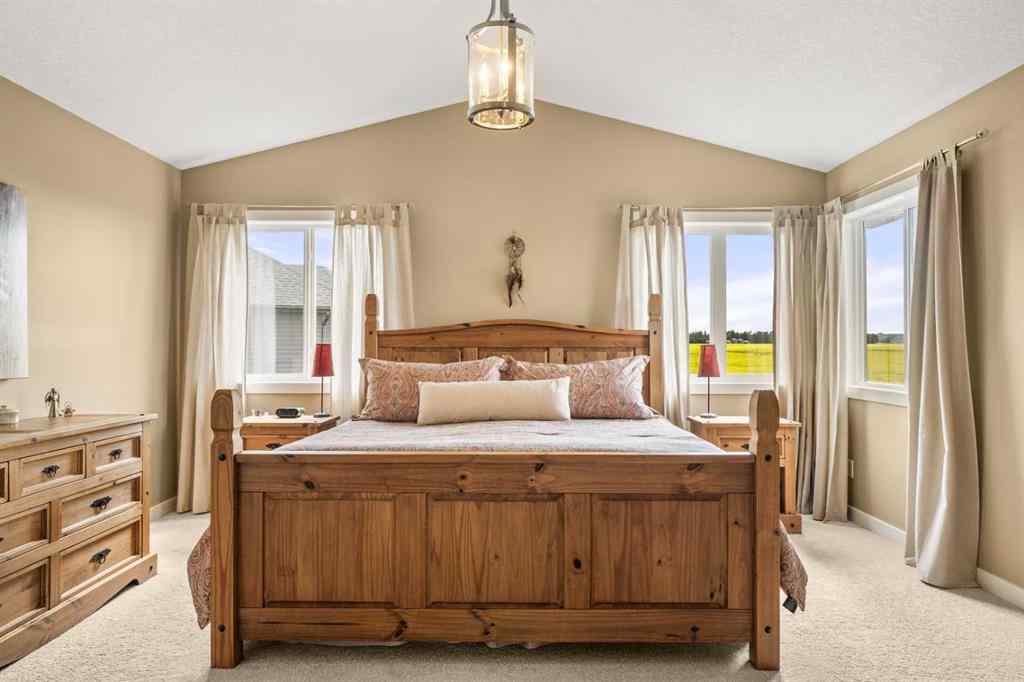 MLS® A2239470 - 653 West Highland Crescent  in NONE Carstairs, Residential