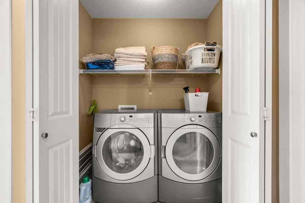 MLS® A2239470 - 653 West Highland Crescent  in NONE Carstairs, Residential