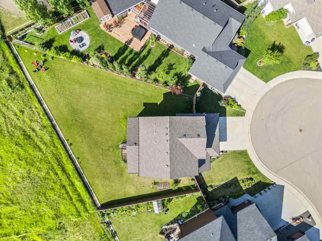 MLS® A2239470 - 653 West Highland Crescent  in NONE Carstairs, Residential