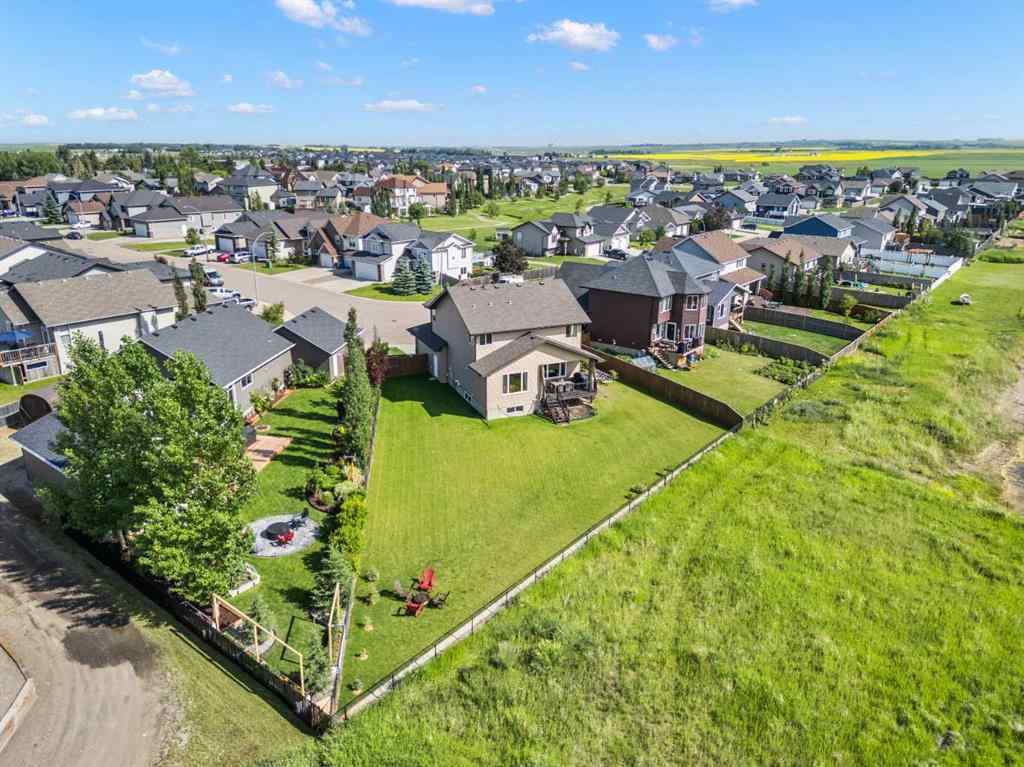 MLS® A2239470 - 653 West Highland Crescent  in NONE Carstairs, Residential