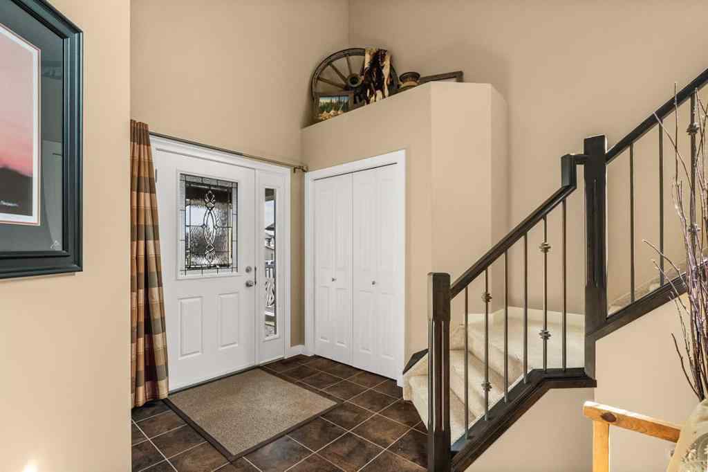 MLS® A2239470 - 653 West Highland Crescent  in NONE Carstairs, Residential