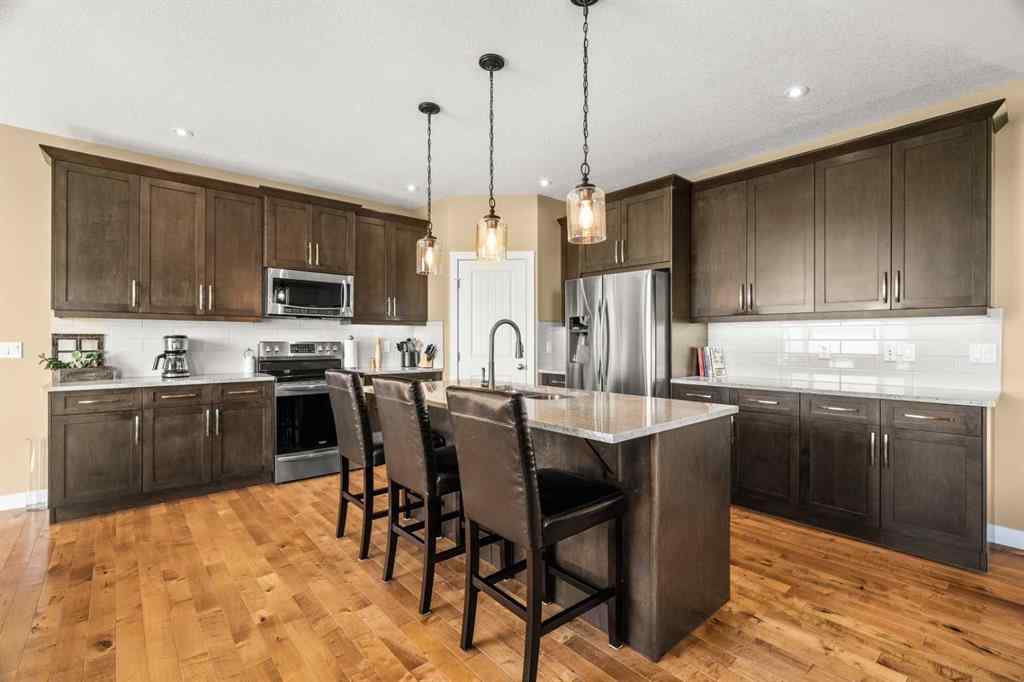 MLS® A2239470 - 653 West Highland Crescent  in NONE Carstairs, Residential