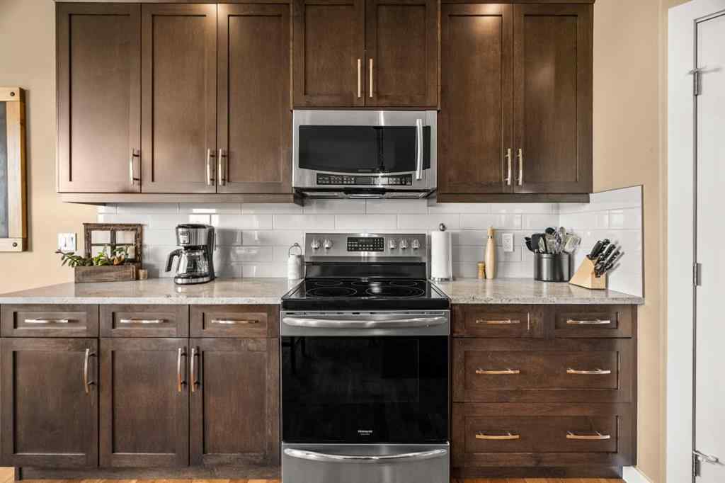 MLS® A2239470 - 653 West Highland Crescent  in NONE Carstairs, Residential