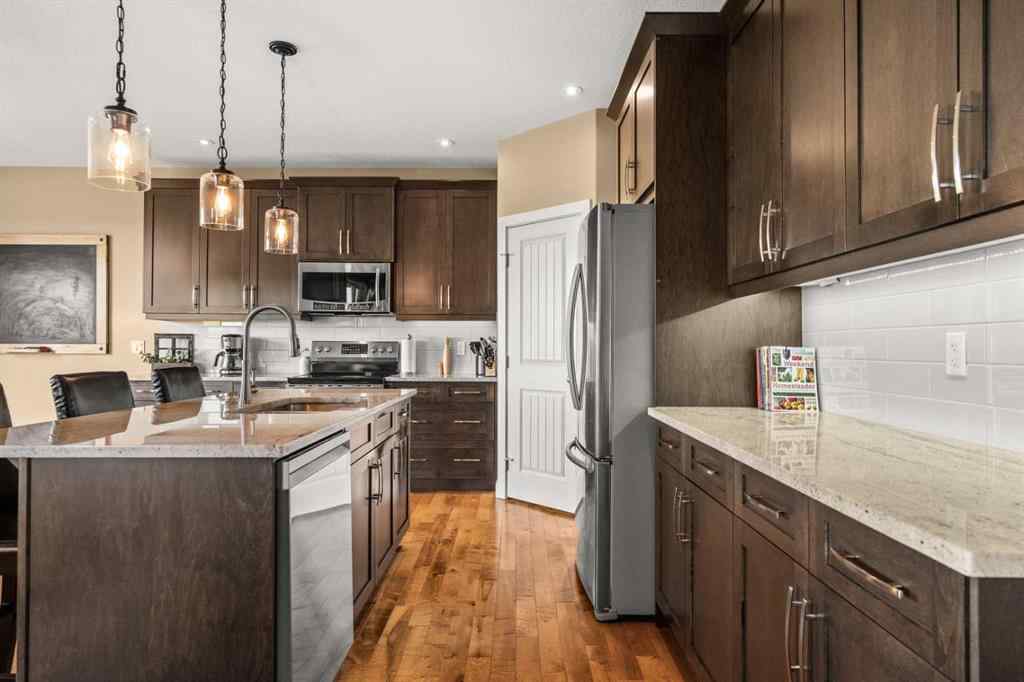 MLS® A2239470 - 653 West Highland Crescent  in NONE Carstairs, Residential