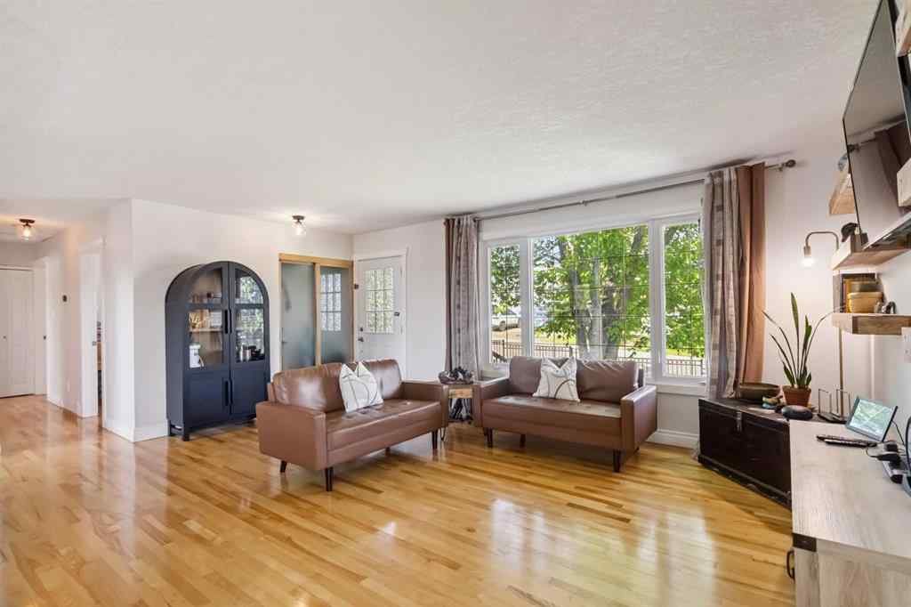 MLS® A2239474 - 101 Simpson Way  in Thickwood Fort McMurray, Residential