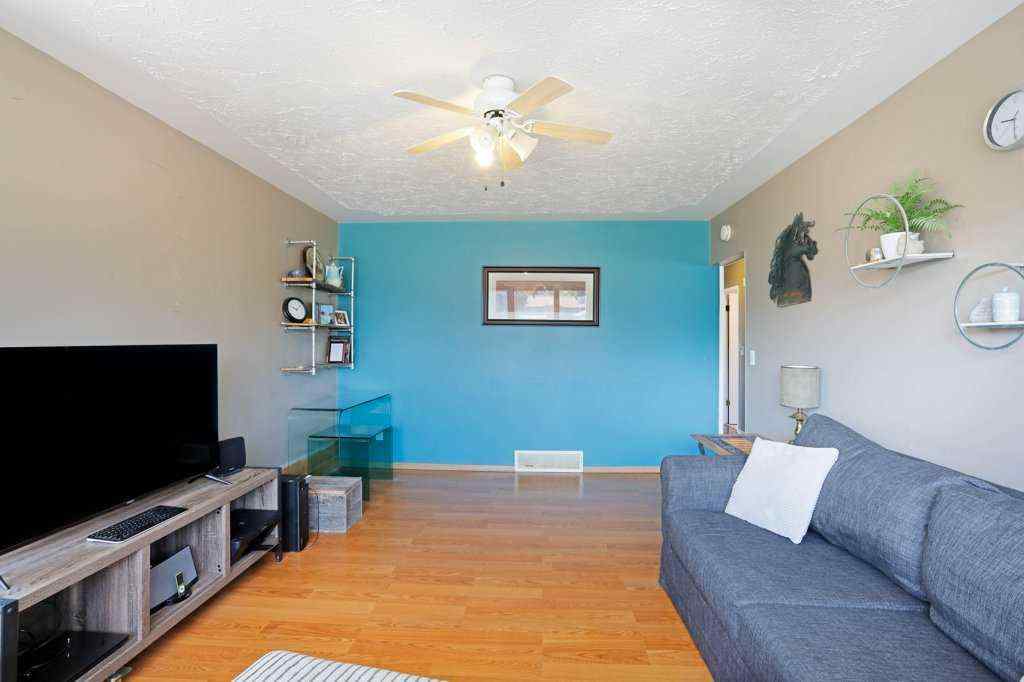 MLS® A2239477 - 345 3 Street  in NONE Rolling Hills, Residential