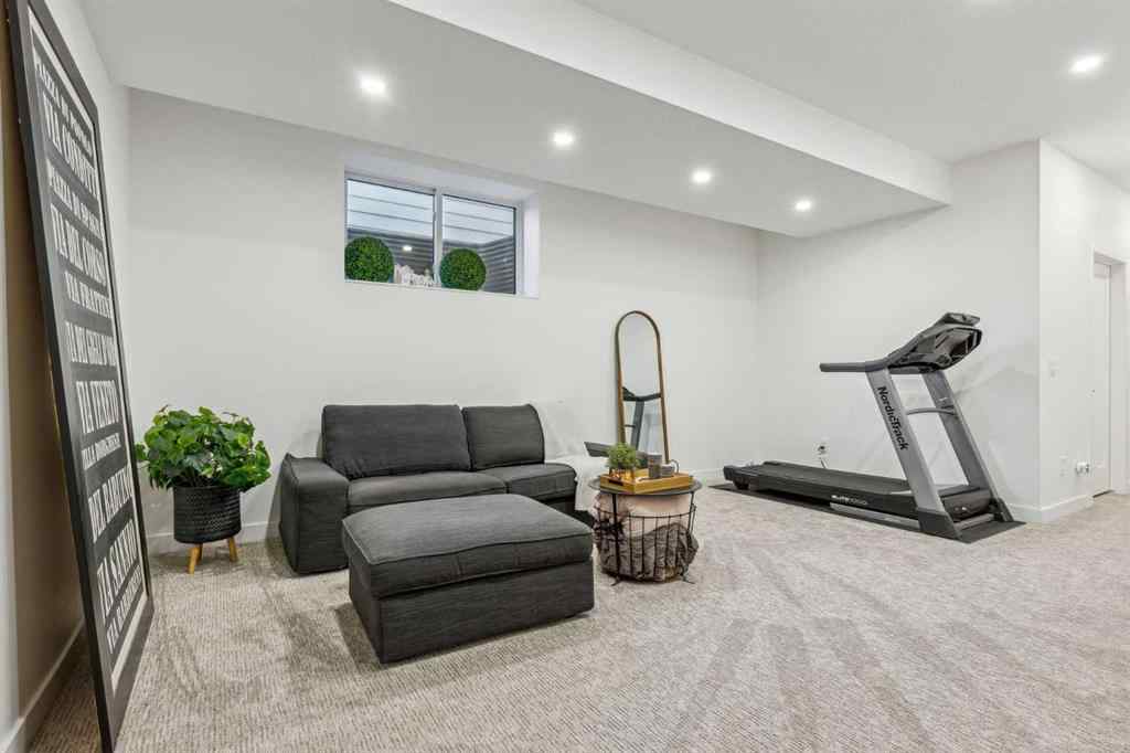 MLS® A2239480 - 2035 Westmount Road NW in West Hillhurst Calgary, Residential
