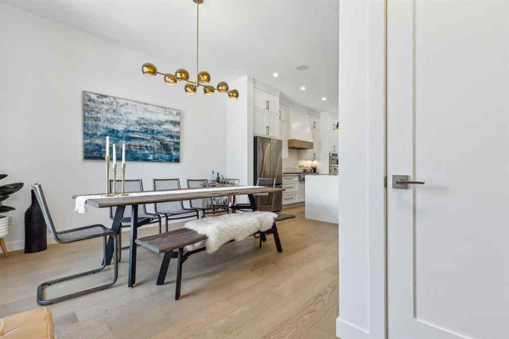 MLS® A2239480 - 2035 Westmount Road NW in West Hillhurst Calgary, Residential