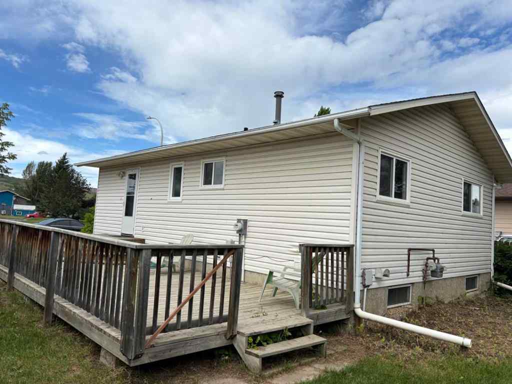 MLS® A2239490 - 7409 98B Street  in North End Peace River, Residential